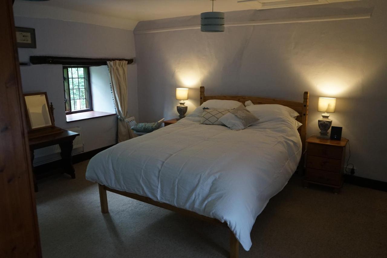 Character 2 Double Bedroom Cottage In Шефтсбери Экстерьер фото