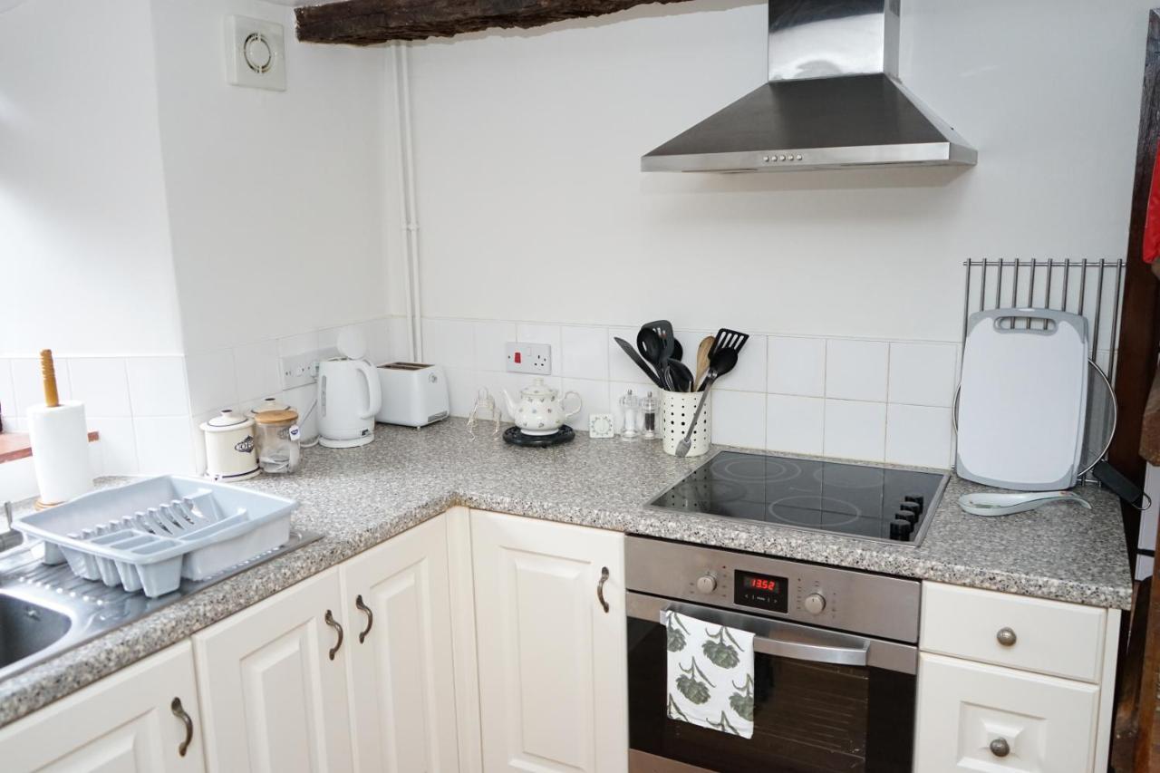 Character 2 Double Bedroom Cottage In Шефтсбери Экстерьер фото